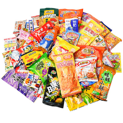 重返童年小賣部 90后懷舊零食大禮包里的時光密碼